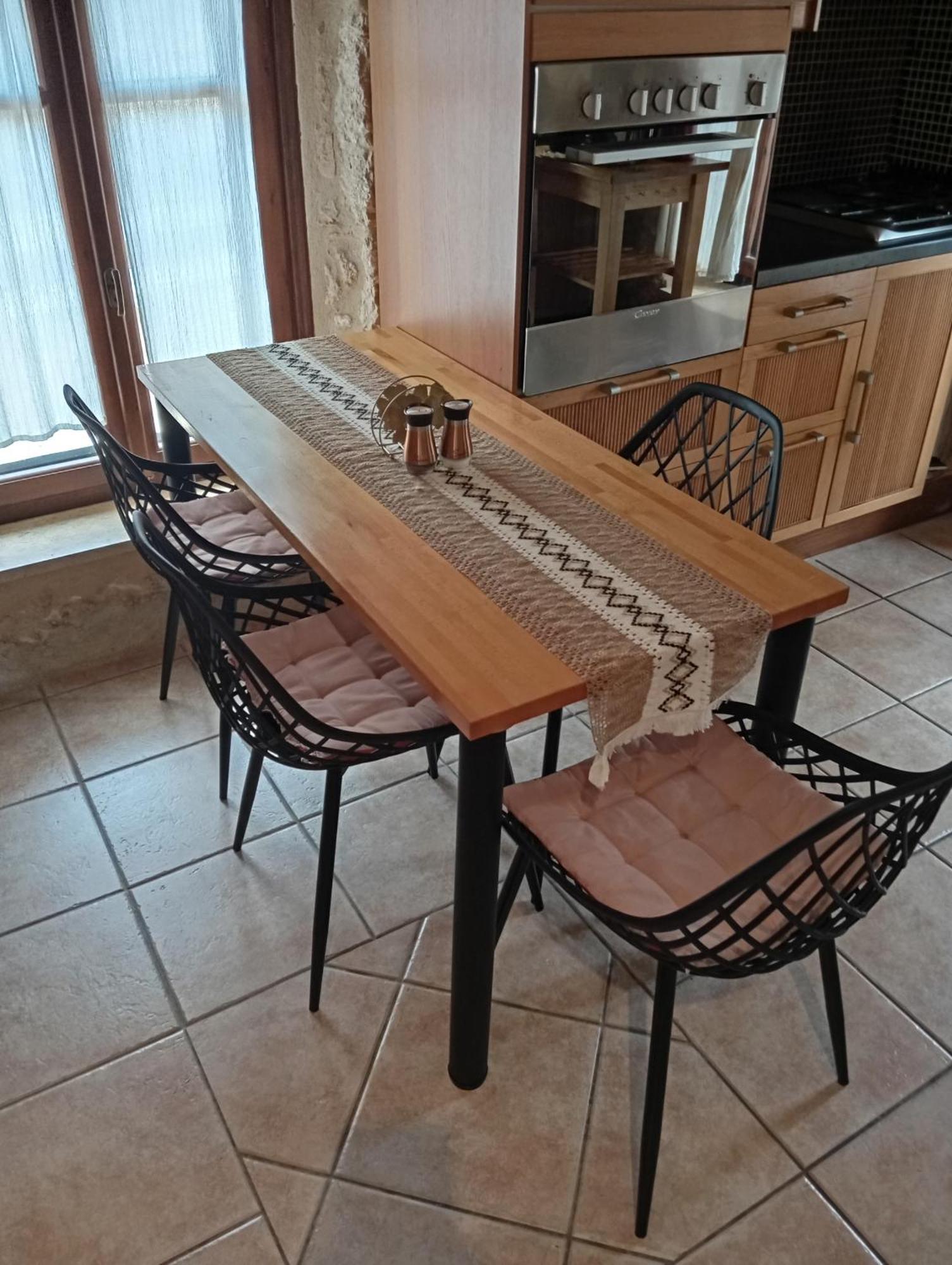 Niko'S Stone Guest House 普利特拉 外观 照片